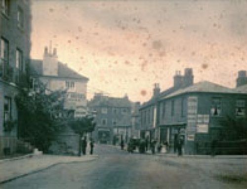 Hampton Wick : at the end of Kingston Bridge
